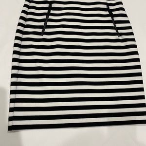 Michael Kors Black and White skirrt